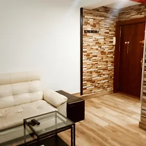 Precioso Apartamento 3 Habitaciones. Con Patio. Camas