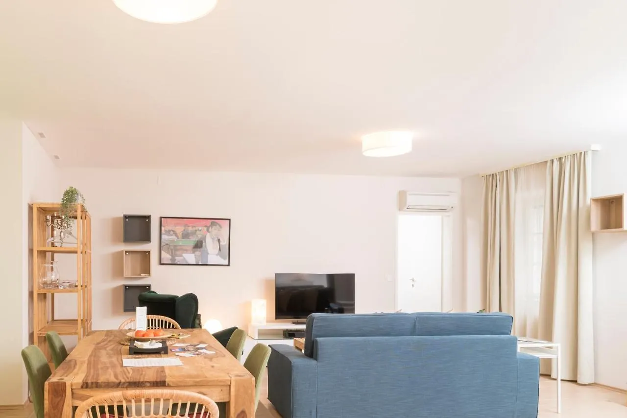 Stephansdom Premium Apartments